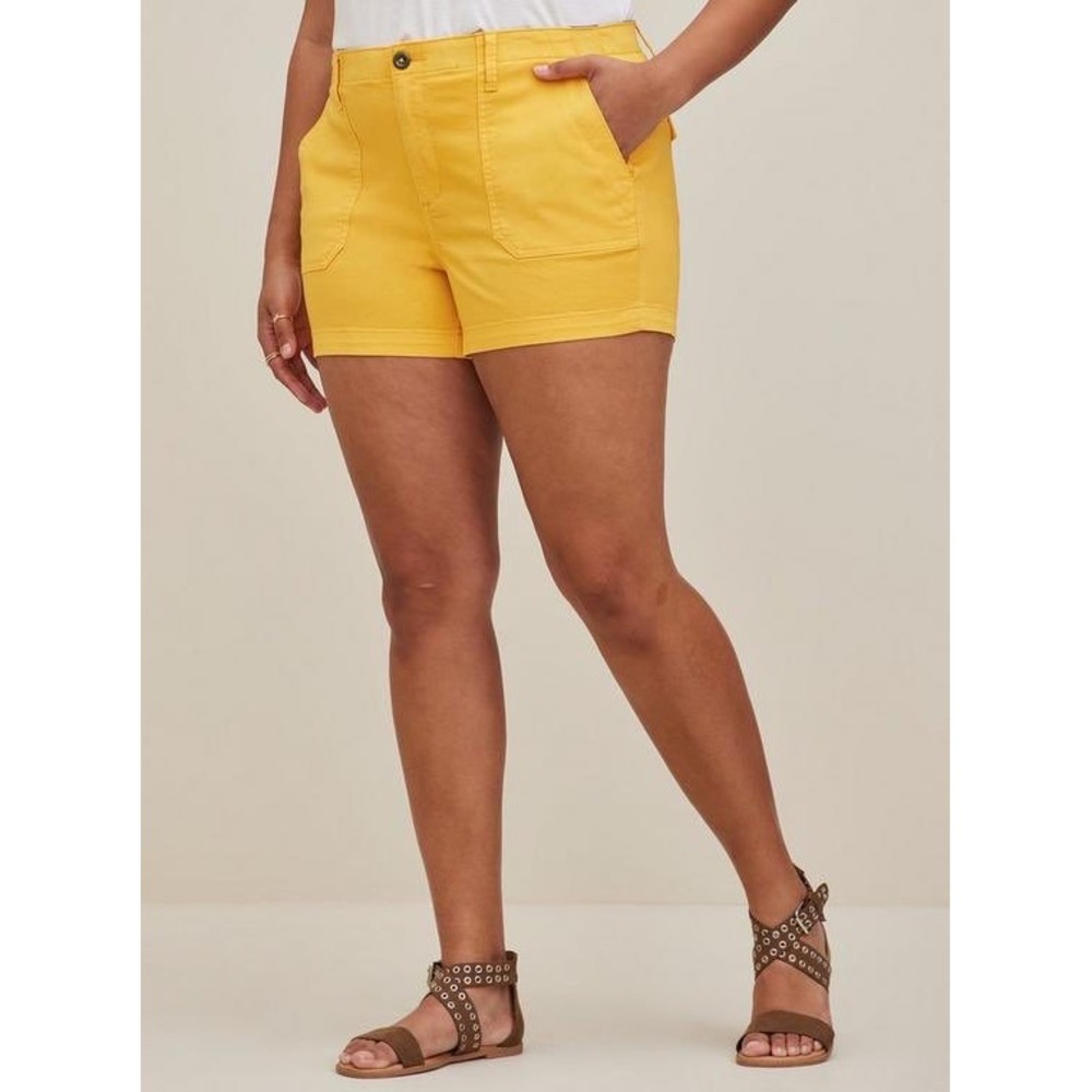 Torrid 3.5 Inch Comfort Flex Waistbandβ Chino High-Rise Short Womens 28 Yellow